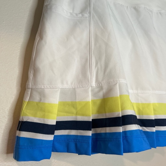 NWT ADDISON BAY COURT SKORT. SIZE XL. - Picture 2 of 6